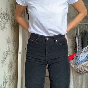 Levi’s Wedgie Straight Cords